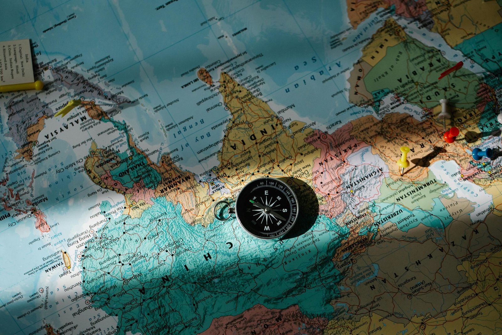 The 2025 Digital Strategy Roadmap: How Smart Companies Build Their Online Growth Plan